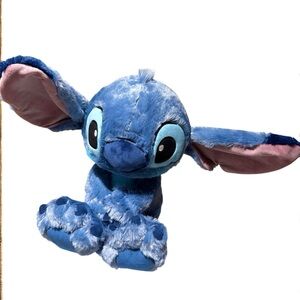 Disney Park’s Stitch Big Feet
Super Soft 14” Tall Collectible Plush
NWOT